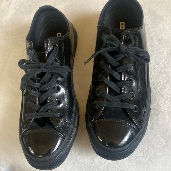 Converse Shoes - Converse Chuck Leather. WO 7